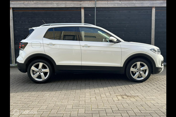 Volkswagen T-Cross 1.5 TSI Style 150 PK AUTOMAAT / FM Nav / keyless / Clima / 45.179 KM!! 1e eig. Volkswagen T-Cross 1.5 TSI Style 150 PK AUTOMAAT / FM Nav / keyless / Clima / 45.179 KM!! 1e eig.