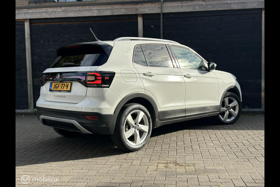 Volkswagen T-Cross 1.5 TSI Style 150 PK AUTOMAAT / FM Nav / keyless / Clima / 45.179 KM!! 1e eig. Volkswagen T-Cross 1.5 TSI Style 150 PK AUTOMAAT / FM Nav / keyless / Clima / 45.179 KM!! 1e eig.