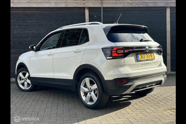 Volkswagen T-Cross 1.5 TSI Style 150 PK AUTOMAAT / FM Nav / keyless / Clima / 45.179 KM!! 1e eig. Volkswagen T-Cross 1.5 TSI Style 150 PK AUTOMAAT / FM Nav / keyless / Clima / 45.179 KM!! 1e eig.