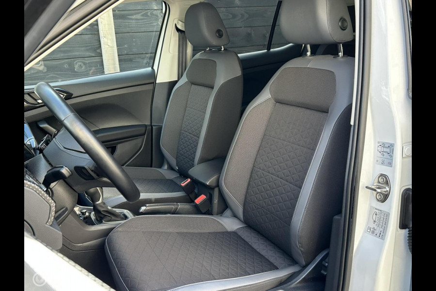 Volkswagen T-Cross 1.5 TSI Style 150 PK AUTOMAAT / FM Nav / keyless / Clima / 45.179 KM!! 1e eig. Volkswagen T-Cross 1.5 TSI Style 150 PK AUTOMAAT / FM Nav / keyless / Clima / 45.179 KM!! 1e eig.