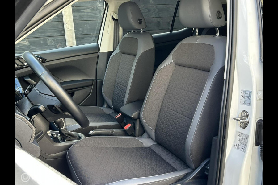 Volkswagen T-Cross 1.5 TSI Style 150 PK AUTOMAAT / FM Nav / keyless / Clima / 45.179 KM!! 1e eig. Volkswagen T-Cross 1.5 TSI Style 150 PK AUTOMAAT / FM Nav / keyless / Clima / 45.179 KM!! 1e eig.