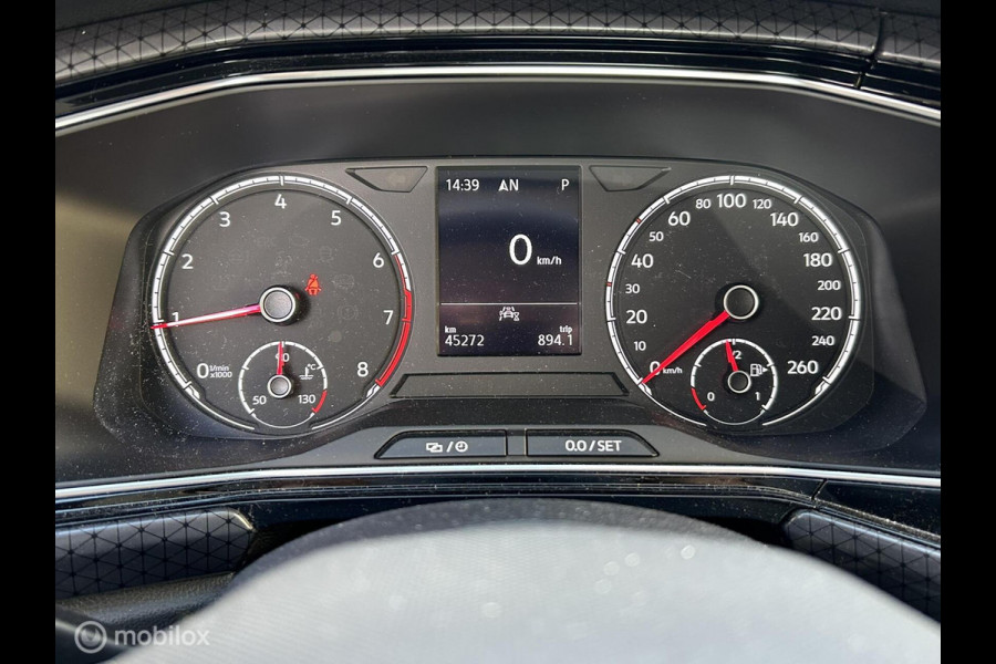 Volkswagen T-Cross 1.5 TSI Style 150 PK AUTOMAAT / FM Nav / keyless / Clima / 45.179 KM!! 1e eig. Volkswagen T-Cross 1.5 TSI Style 150 PK AUTOMAAT / FM Nav / keyless / Clima / 45.179 KM!! 1e eig.