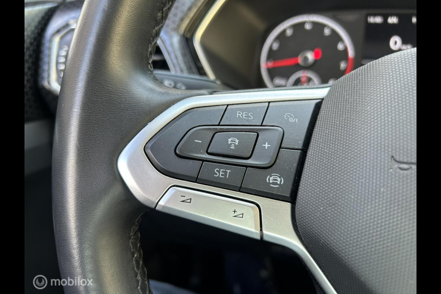 Volkswagen T-Cross 1.5 TSI Style 150 PK AUTOMAAT / FM Nav / keyless / Clima / 45.179 KM!! 1e eig. Volkswagen T-Cross 1.5 TSI Style 150 PK AUTOMAAT / FM Nav / keyless / Clima / 45.179 KM!! 1e eig.