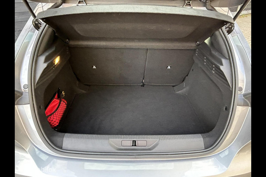 Peugeot 308 1.2 131 PK AUTOMAAT Pack Business Clima / FM nav / Carplay / LED / 41.882 KM!! Peugeot 308 1.2 131 PK AUTOMAAT Pack Business Clima / FM nav / Carplay / LED / 41.882 KM!!
