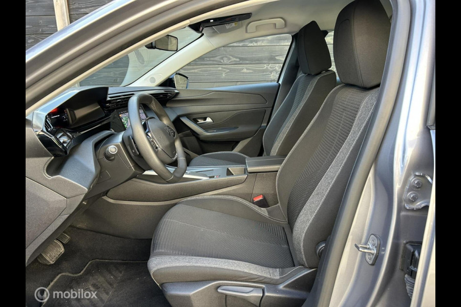 Peugeot 308 1.2 131 PK AUTOMAAT Pack Business Clima / FM nav / Carplay / LED / 41.882 KM!! Peugeot 308 1.2 131 PK AUTOMAAT Pack Business Clima / FM nav / Carplay / LED / 41.882 KM!!