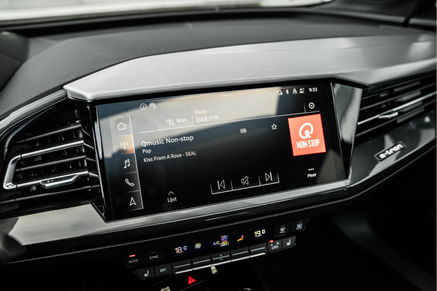 Audi Q4 e-tron 50 quattro S edition 77 kWh Matrix, ACC, Panorama