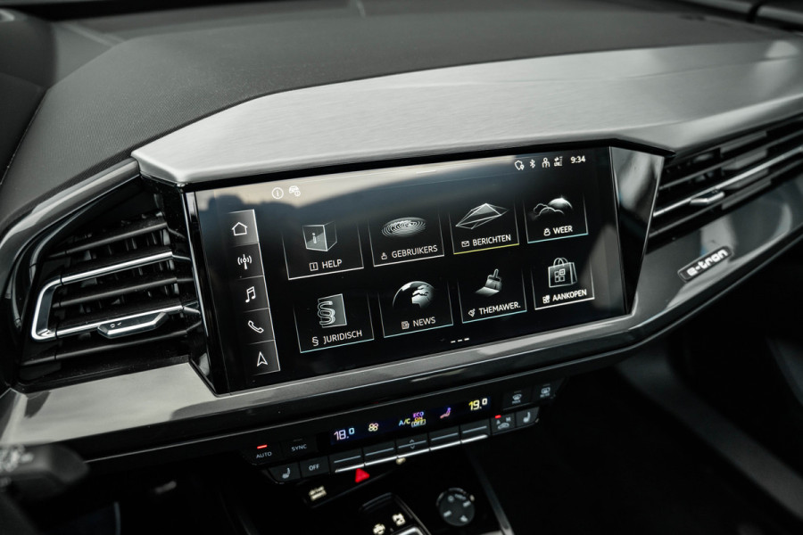 Audi Q4 e-tron 50 quattro S edition 77 kWh Matrix, ACC, Panorama