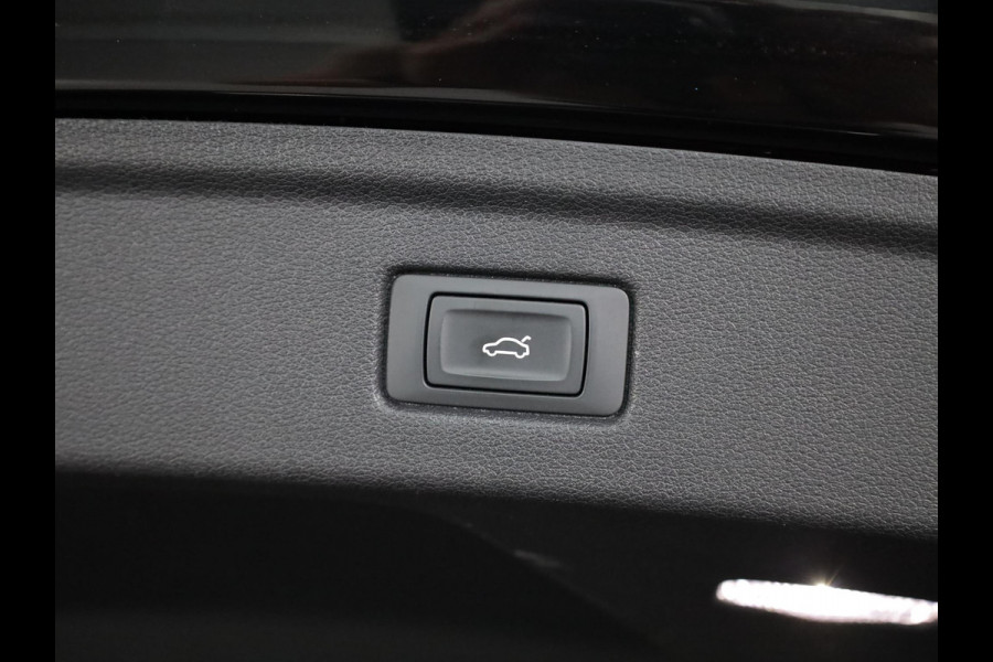Audi A5 Sportback 40 TFSI Sport S-line Edition 190 pk S-tronic | Navigatie | Trekhaak | Parkeersensoren achter | Autom. airco (3 zones) | Stoelverwarming | S-line |