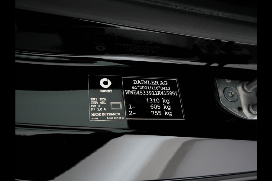 Smart Fortwo EQ Business Solution 18 kWh [ 3-Fase ] ( SOH-93%) Aut. *PANO | LUXURY-LEATHER | NAVI-FULLMAP | CAMERA | HEATED-COMFORTSEATS | AIRCO | CRUISE | AMBIENT-LIGHT | 15''ALU*