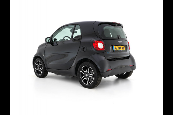 Smart Fortwo EQ Business Solution 18 kWh [ 3-Fase ] ( SOH-93%) Aut. *PANO | LUXURY-LEATHER | NAVI-FULLMAP | CAMERA | HEATED-COMFORTSEATS | AIRCO | CRUISE | AMBIENT-LIGHT | 15''ALU*