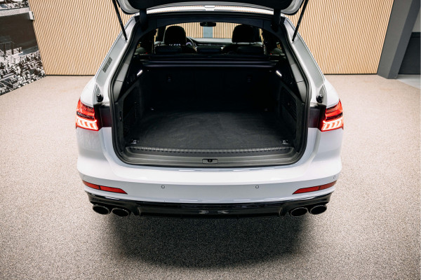 Audi A6 Avant 55 TFSI e quattro Competition | Hybride | Quattro | Head-up | 360 camera | Sportstoelen |