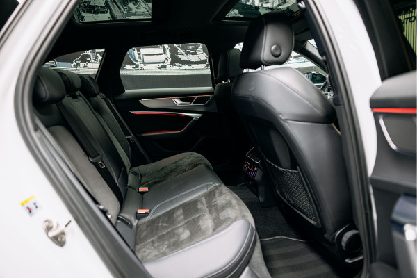 Audi A6 Avant 55 TFSI e quattro Competition | Hybride | Quattro | Head-up | 360 camera | Sportstoelen |