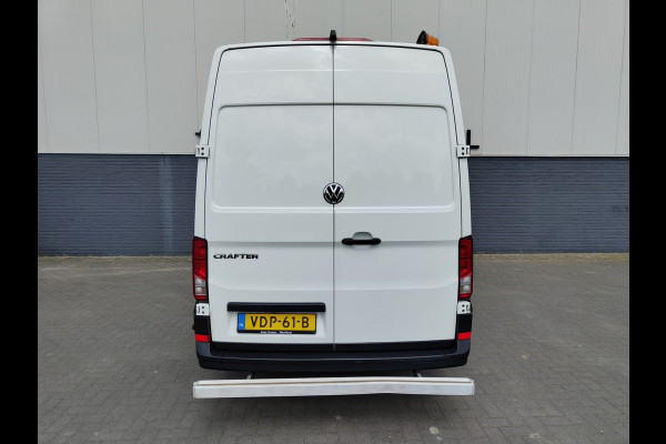 Volkswagen Crafter 30 2.0TDI L3H2 Airco Camera Navi Bluetooth EURO 6 Betonplex vloer Wandbekleding Schuifdeur Buro 2.500kg trekvermogen keurige bus!