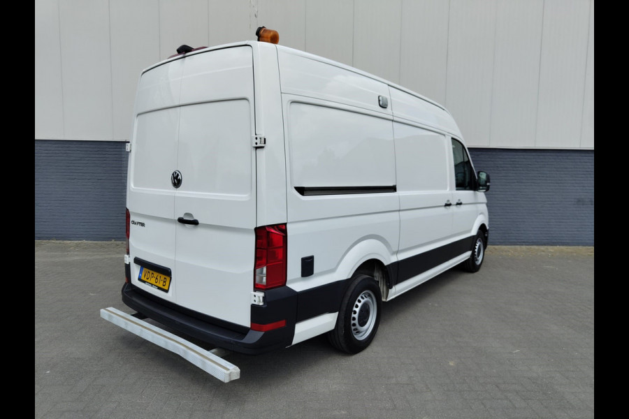 Volkswagen Crafter 30 2.0TDI L3H2 Airco Camera Navi Bluetooth EURO 6 Betonplex vloer Wandbekleding Schuifdeur Buro 2.500kg trekvermogen keurige bus!