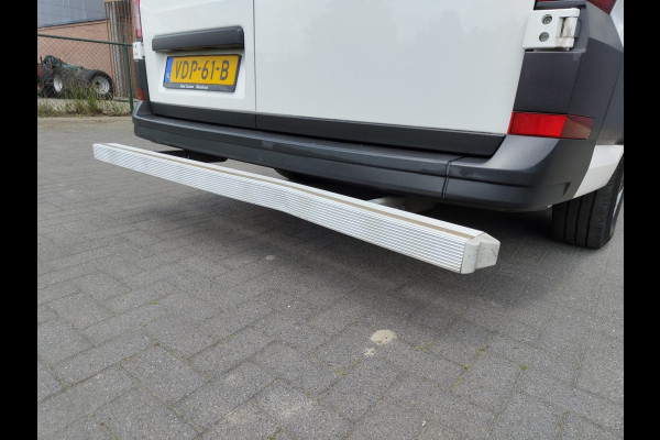 Volkswagen Crafter 30 2.0TDI L3H2 Airco Camera Navi Bluetooth EURO 6 Betonplex vloer Wandbekleding Schuifdeur Buro 2.500kg trekvermogen keurige bus!