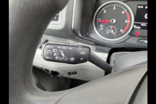 Volkswagen Crafter 30 2.0TDI L3H2 Airco Camera Navi Bluetooth EURO 6 Betonplex vloer Wandbekleding Schuifdeur Buro 2.500kg trekvermogen keurige bus!