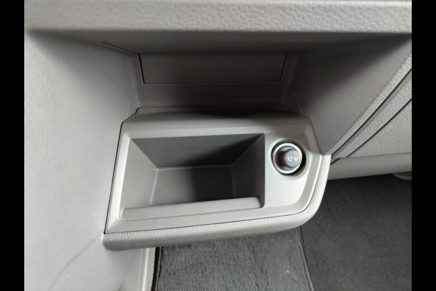 Volkswagen Crafter 30 2.0TDI L3H2 Airco Camera Navi Bluetooth EURO 6 Betonplex vloer Wandbekleding Schuifdeur Buro 2.500kg trekvermogen keurige bus!