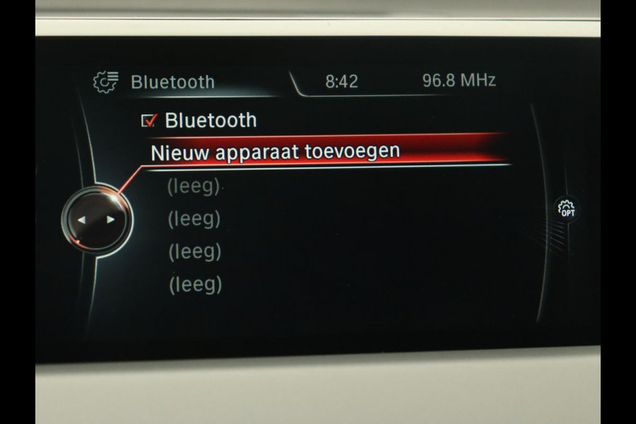 BMW X1 sDrive18i High Executive | Leder | Trekhaak | Harman/Kardon | Stoelverwarming | Head-Up | Full LED | Navigatie | Parkeerhulp | Climate control | Bluetooth