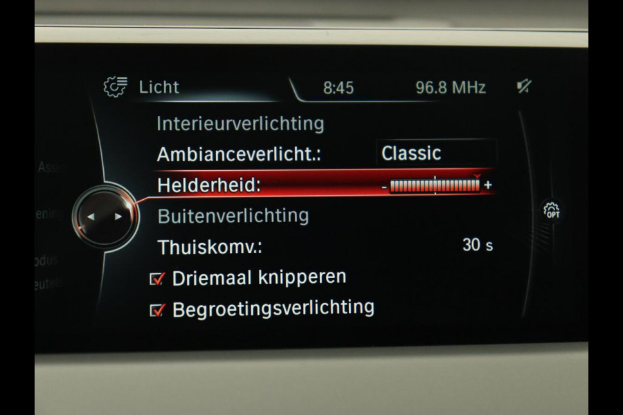 BMW X1 sDrive18i High Executive | Leder | Trekhaak | Harman/Kardon | Stoelverwarming | Head-Up | Full LED | Navigatie | Parkeerhulp | Climate control | Bluetooth