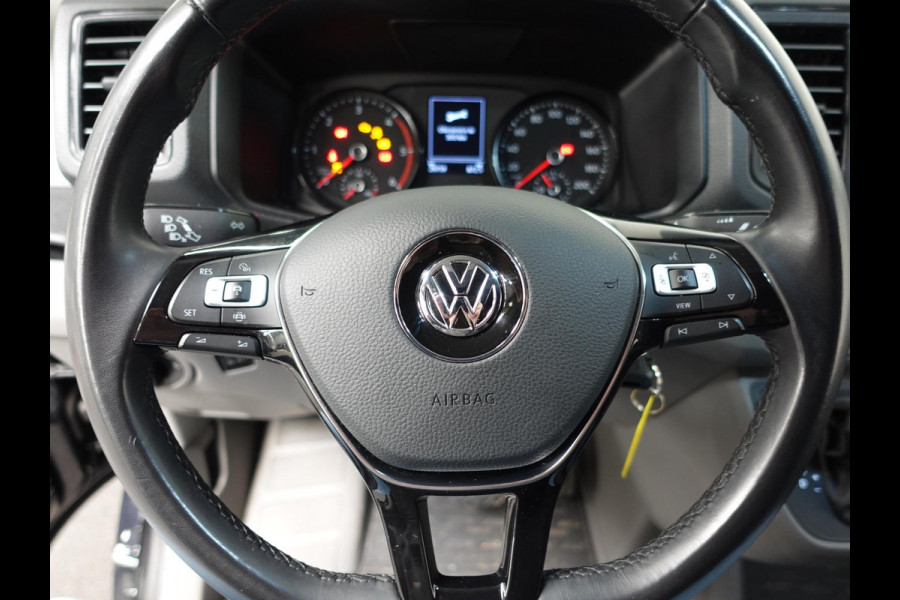 Volkswagen Crafter 177pk Automaat L3H3 L2H2 Highline Airco App-connect ACC Camera Trekhaak