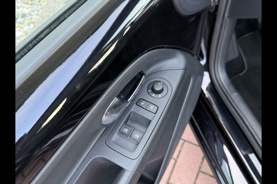 Volkswagen up! 1.0 BMT High up! | Cruise | Clima | Org NL