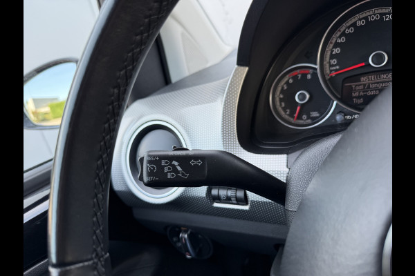 Volkswagen up! 1.0 BMT High up! | Cruise | Clima | Org NL