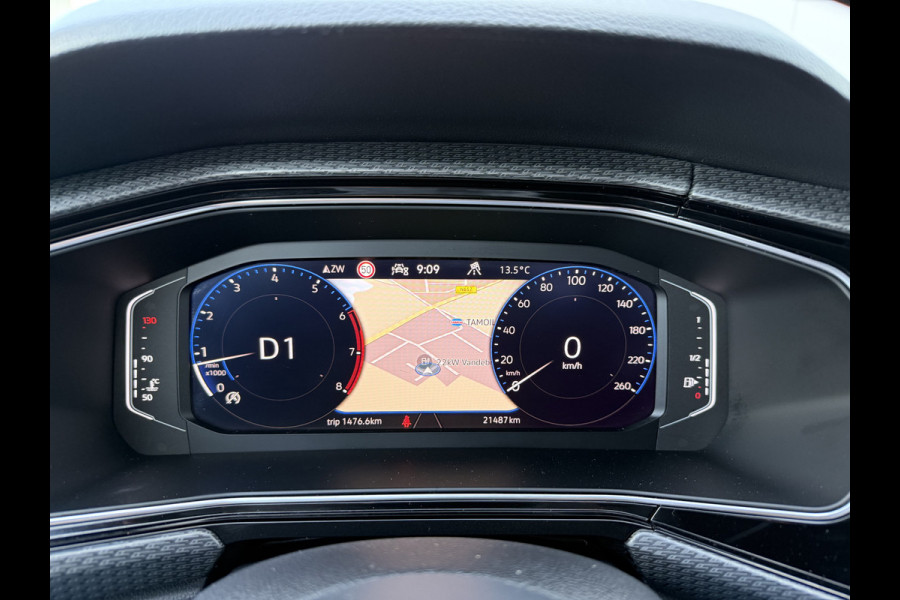 Volkswagen T-Cross 1.5 TSI 150pk DSG R-Line | Acc | Lane | Camera Volkswagen T-Cross 1.5 TSI 150pk DSG R-Line | Acc | Lane | Camera