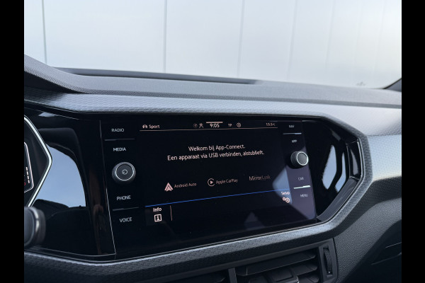 Volkswagen T-Cross 1.5 TSI 150pk DSG R-Line | Acc | Lane | Camera Volkswagen T-Cross 1.5 TSI 150pk DSG R-Line | Acc | Lane | Camera