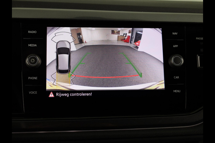 Volkswagen Taigo 1.0 TSI Style 110PK | Automaat (DSG) | Navigatie | Camera | Keyless entry | Stoelverwarming