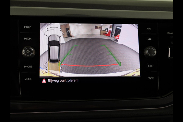 Volkswagen Taigo 1.0 TSI Style 110PK | Automaat (DSG) | Navigatie | Camera | Keyless entry | Stoelverwarming