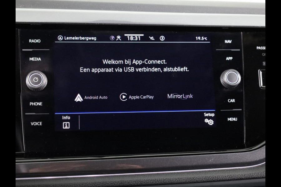 Volkswagen Taigo 1.0 TSI Style 110PK | Automaat (DSG) | Navigatie | Camera | Keyless entry | Stoelverwarming