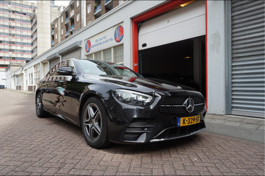 Mercedes-Benz E-Klasse 200 d Business Solution AMG | NL AUTO | 1ste Eigenaar | Dealer onderhouden | Panoramadak | Sfeerverlichting | Leder | 360 camera | Cruise + Lane | Burmester Mercedes-Benz E-Klasse 200 d Business Solution AMG | NL AUTO | 1ste Eigenaar | Dealer onderhouden | Panoramadak | Sfeerverlichting | Leder | 360 camera | Cruise + Lane | Burmester