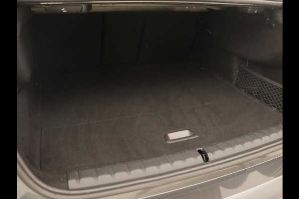 BMW 2 Serie 218i M Sport | Panoramadak | Sportstoelen | Leder | Camera | Carplay | Live Cockpit | Stoelverwarming | Getint glas | Navigatie | Climate control | Full LED
