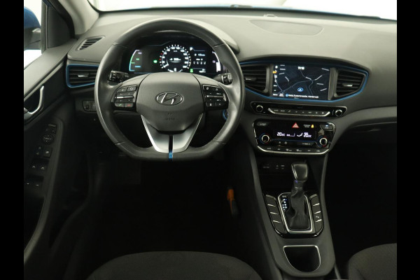 Hyundai IONIQ 1.6 GDi Comfort | Xenon | Carplay | Camera | Adaptive cruise | Keyless | Navigatie | Parkeerhulp | Climate control