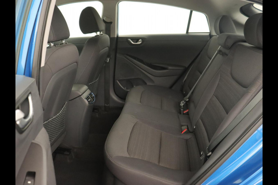 Hyundai IONIQ 1.6 GDi Comfort | Xenon | Carplay | Camera | Adaptive cruise | Keyless | Navigatie | Parkeerhulp | Climate control