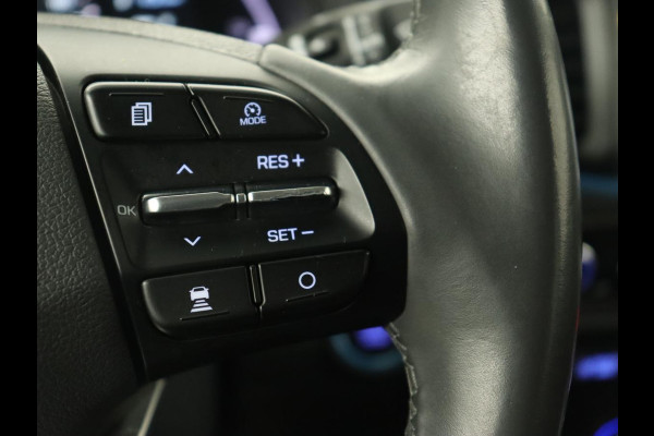 Hyundai IONIQ 1.6 GDi Comfort | Xenon | Carplay | Camera | Adaptive cruise | Keyless | Navigatie | Parkeerhulp | Climate control