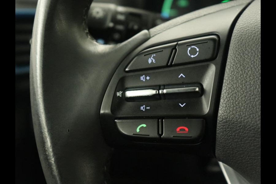 Hyundai IONIQ 1.6 GDi Comfort | Xenon | Carplay | Camera | Adaptive cruise | Keyless | Navigatie | Parkeerhulp | Climate control