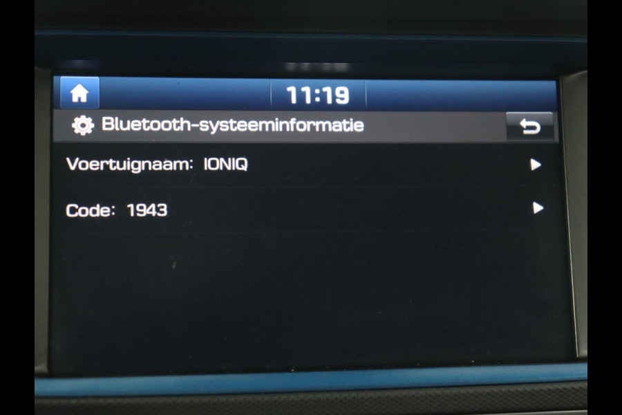 Hyundai IONIQ 1.6 GDi Comfort | Xenon | Carplay | Camera | Adaptive cruise | Keyless | Navigatie | Parkeerhulp | Climate control