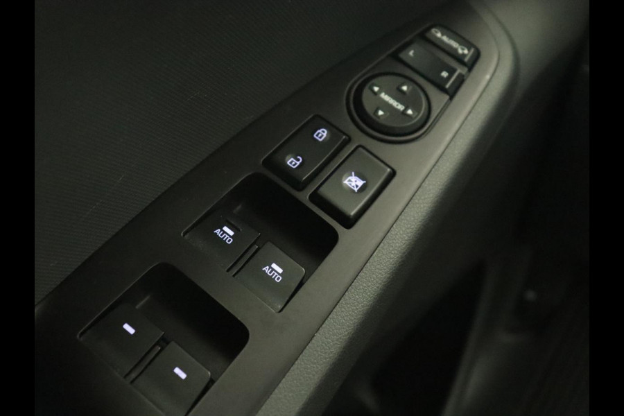 Hyundai IONIQ 1.6 GDi Comfort | Xenon | Carplay | Camera | Adaptive cruise | Keyless | Navigatie | Parkeerhulp | Climate control