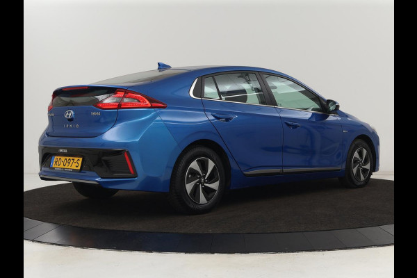 Hyundai IONIQ 1.6 GDi Comfort | Xenon | Carplay | Camera | Adaptive cruise | Keyless | Navigatie | Parkeerhulp | Climate control