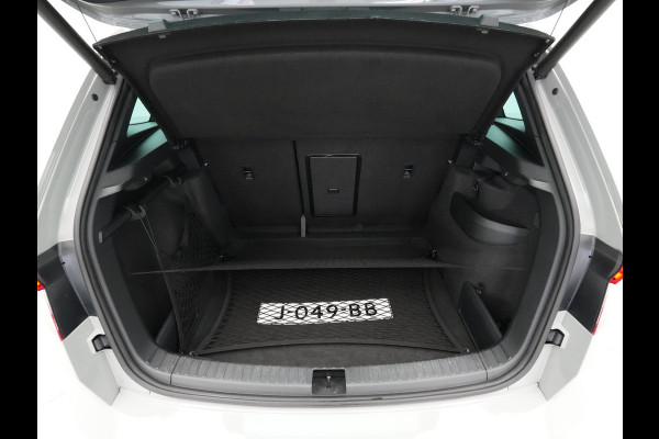 Škoda Karoq 1.5 TSI ACT 150pk DSG Sportline Business Navigatie CantonSound Stoelverwarming Camera Carplay Sideassist 199