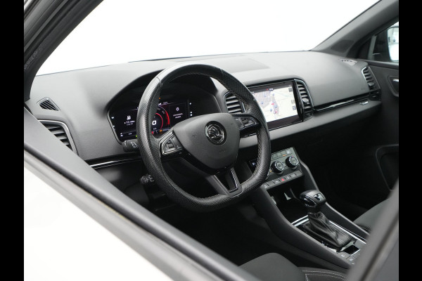 Škoda Karoq 1.5 TSI ACT 150pk DSG Sportline Business Navigatie CantonSound Stoelverwarming Camera Carplay Sideassist 199