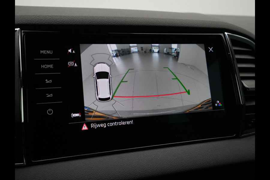 Škoda Karoq 1.5 TSI ACT 150pk DSG Sportline Business Navigatie CantonSound Stoelverwarming Camera Carplay Sideassist 199