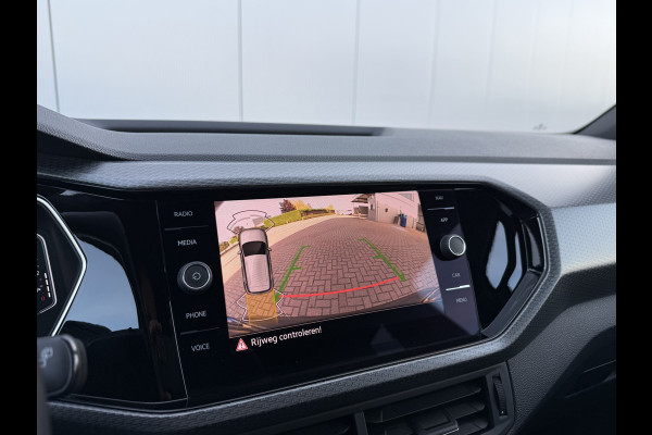Volkswagen T-Cross 1.5 TSI 150pk DSG R-Line | Acc | Lane | Camera Volkswagen T-Cross 1.5 TSI 150pk DSG R-Line | Acc | Lane | Camera