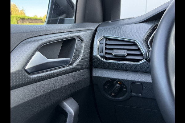 Volkswagen T-Cross 1.5 TSI 150pk DSG R-Line | Acc | Lane | Camera Volkswagen T-Cross 1.5 TSI 150pk DSG R-Line | Acc | Lane | Camera