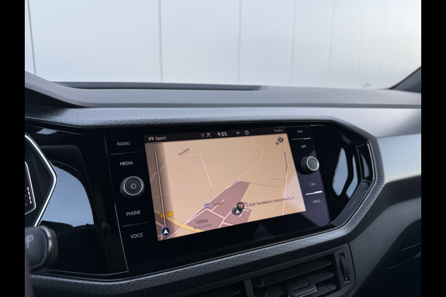 Volkswagen T-Cross 1.5 TSI 150pk DSG R-Line | Acc | Lane | Camera Volkswagen T-Cross 1.5 TSI 150pk DSG R-Line | Acc | Lane | Camera