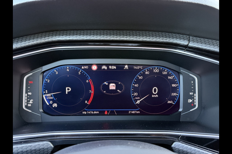 Volkswagen T-Cross 1.5 TSI 150pk DSG R-Line | Acc | Lane | Camera Volkswagen T-Cross 1.5 TSI 150pk DSG R-Line | Acc | Lane | Camera