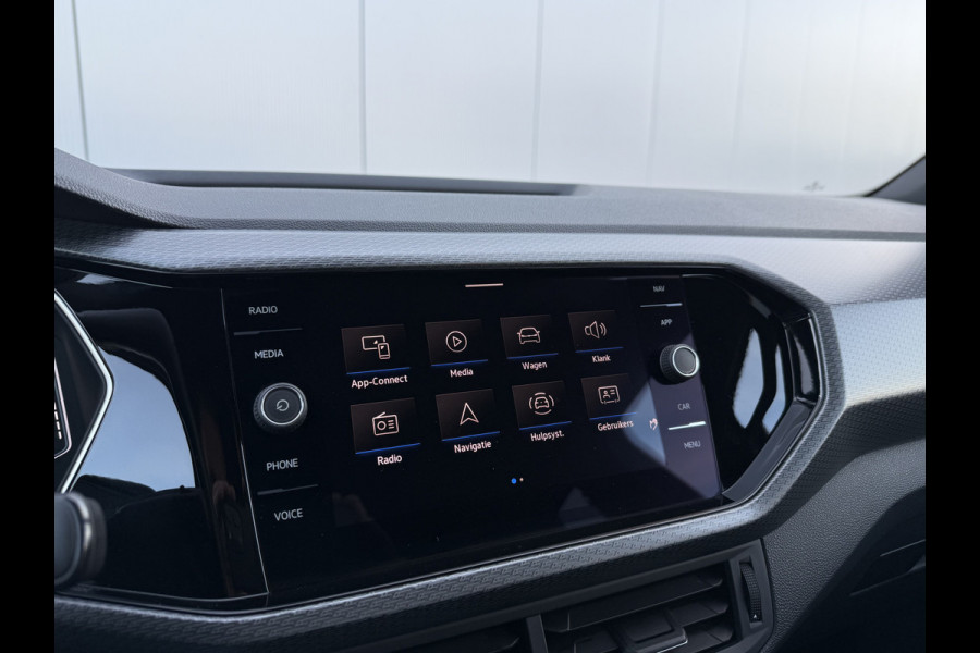 Volkswagen T-Cross 1.5 TSI 150pk DSG R-Line | Acc | Lane | Camera Volkswagen T-Cross 1.5 TSI 150pk DSG R-Line | Acc | Lane | Camera