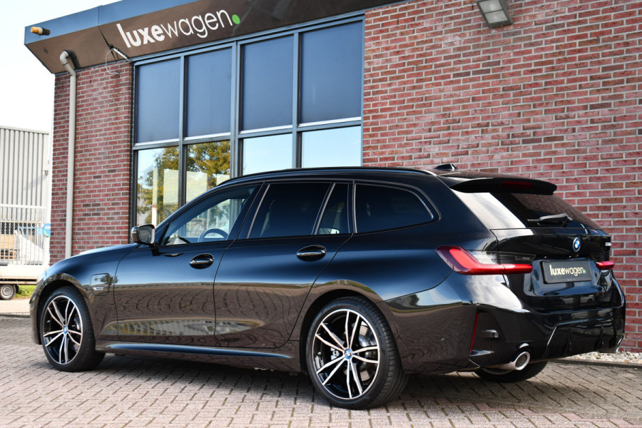 BMW 3 Serie Touring 320e M-Sport Pano El-zetels 360-cam HUD 19inch