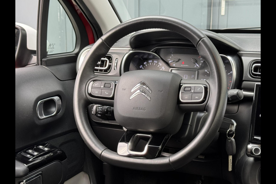 Citroën C3 1.2 PT 110 EAT6 Saint James | Parkeercamera | Trekhaak | Comfort seats | Prijs is rijklaar